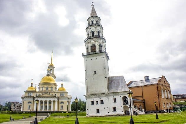 Золотые места и Самоцветная полоса Урала: Екатеринбург — Невьянск — Реж 