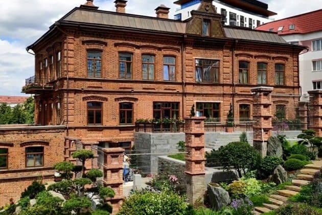 Пешеходная экскурсия по набережной «Между двух мостов»