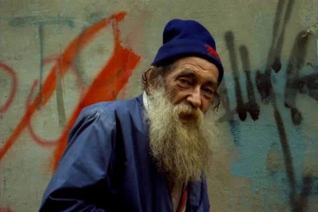 Легенды Екатеринбурга: панк-рок-скоморох Букашкин, первое уличное искусство