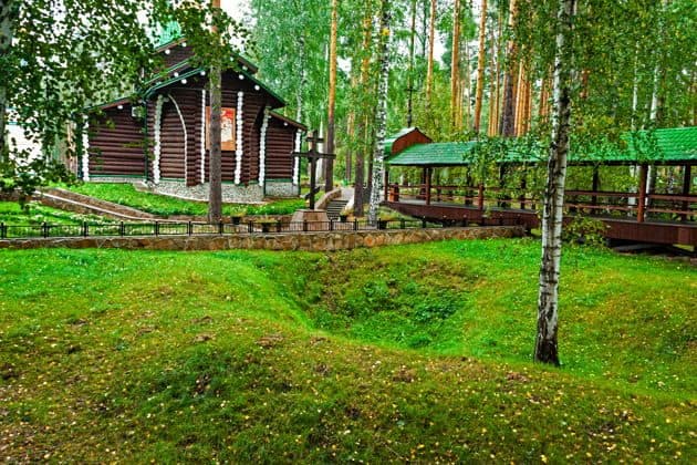 Ганина Яма: последние дни Романовых и память Императорской семьи